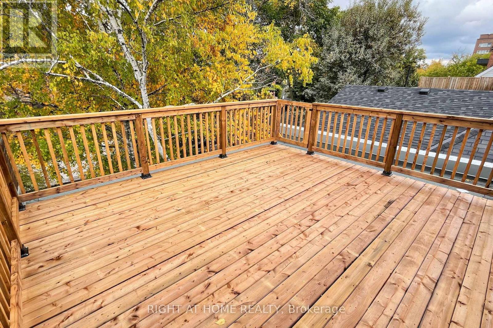 20 Mcmaster Avenue, Toronto, Ontario  M3B 0A7 - Photo 17 - C12477670
