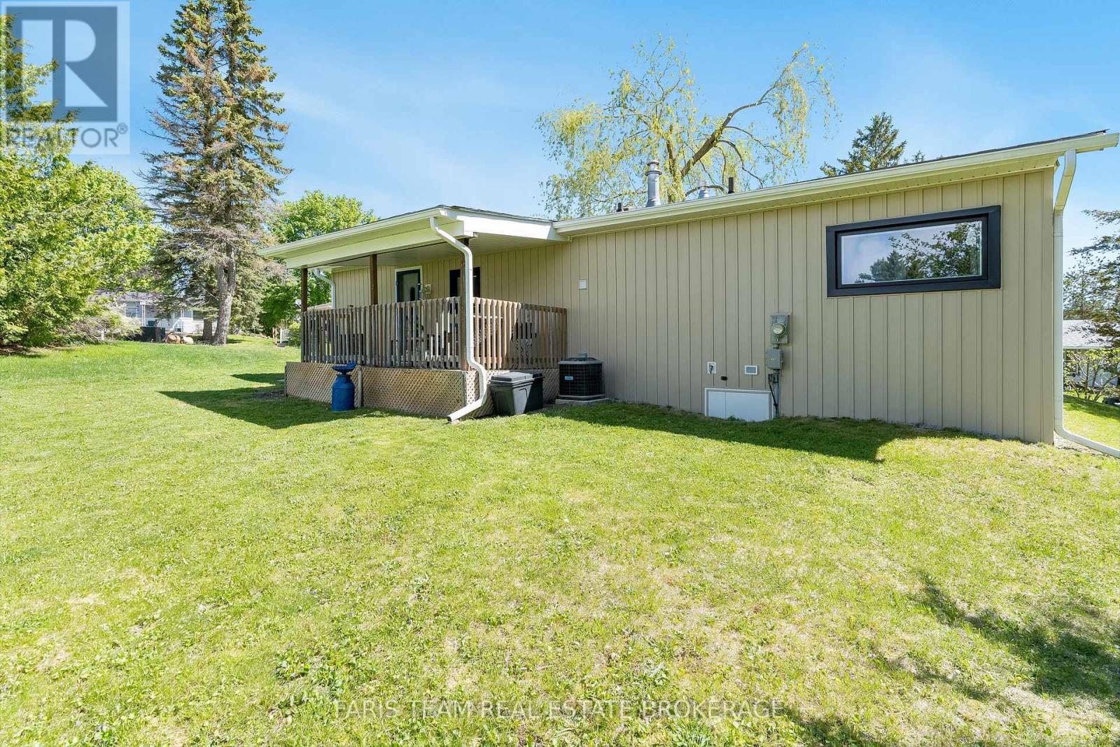21 Hawthorne Drive, Innisfil, Ontario  L9S 1P7 - Photo 27 - N12475526