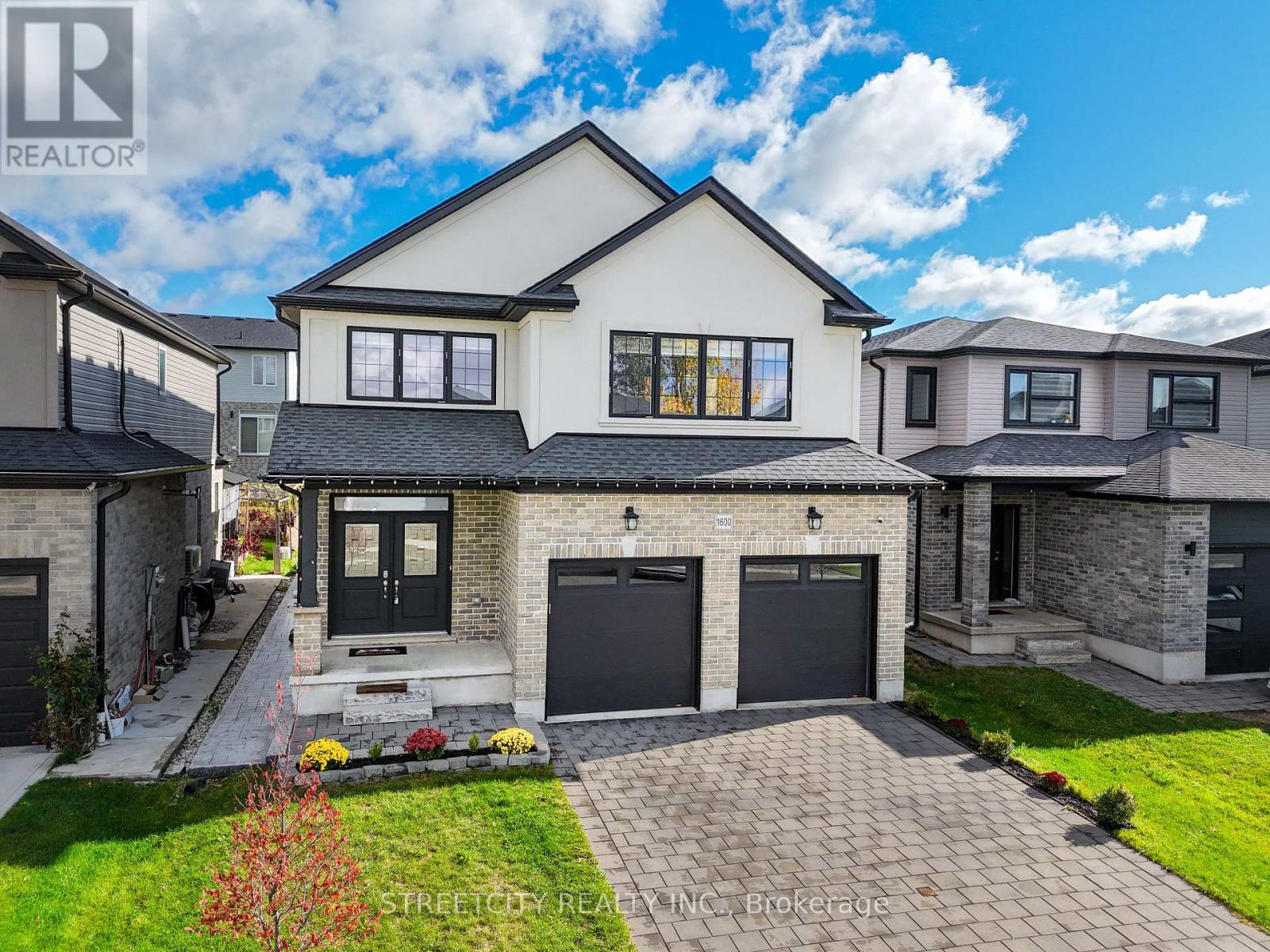 1600 DYLAN STREET, London East, Ontario