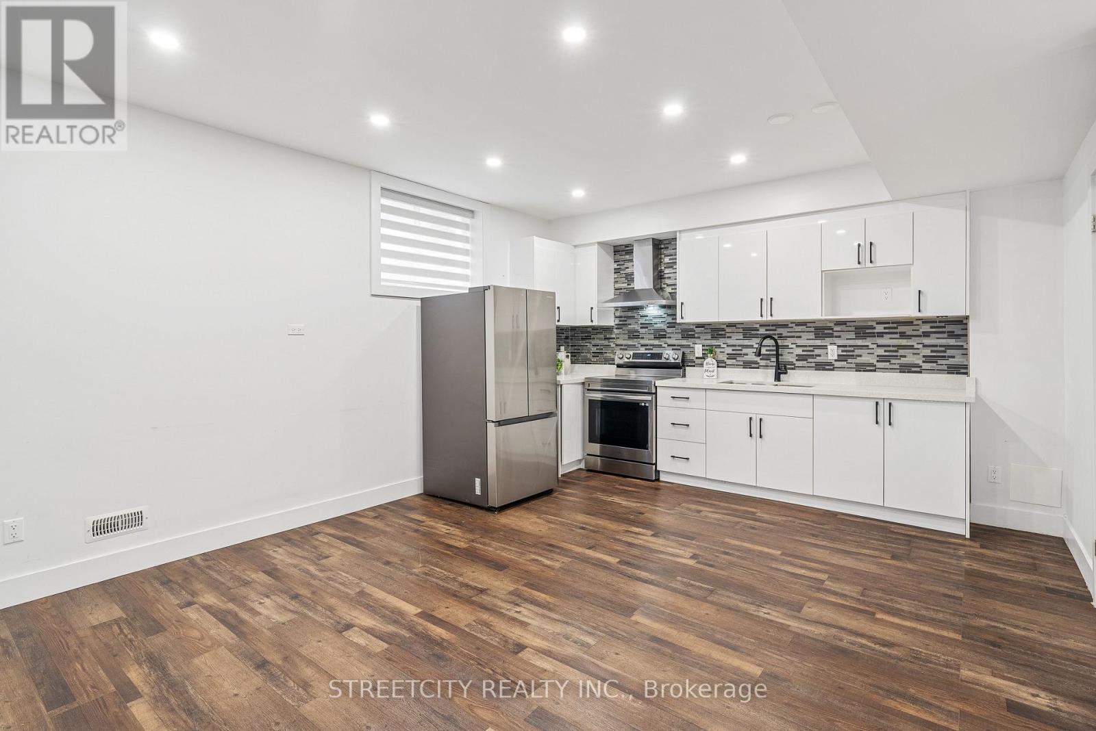 1600 Dylan Street, London East, Ontario  N6V 0B9 - Photo 34 - X12478551