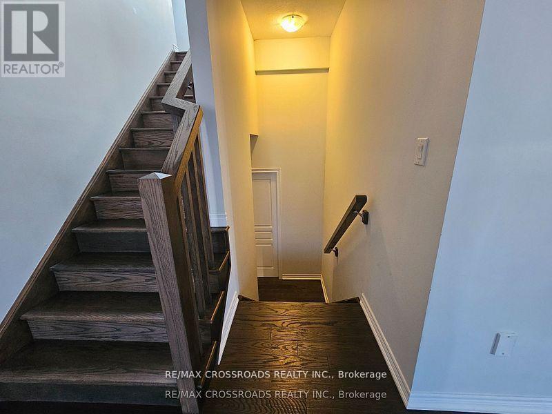 35 Cutts Crescent, Hamilton, Ontario  L0R 1C0 - Photo 19 - X12478297