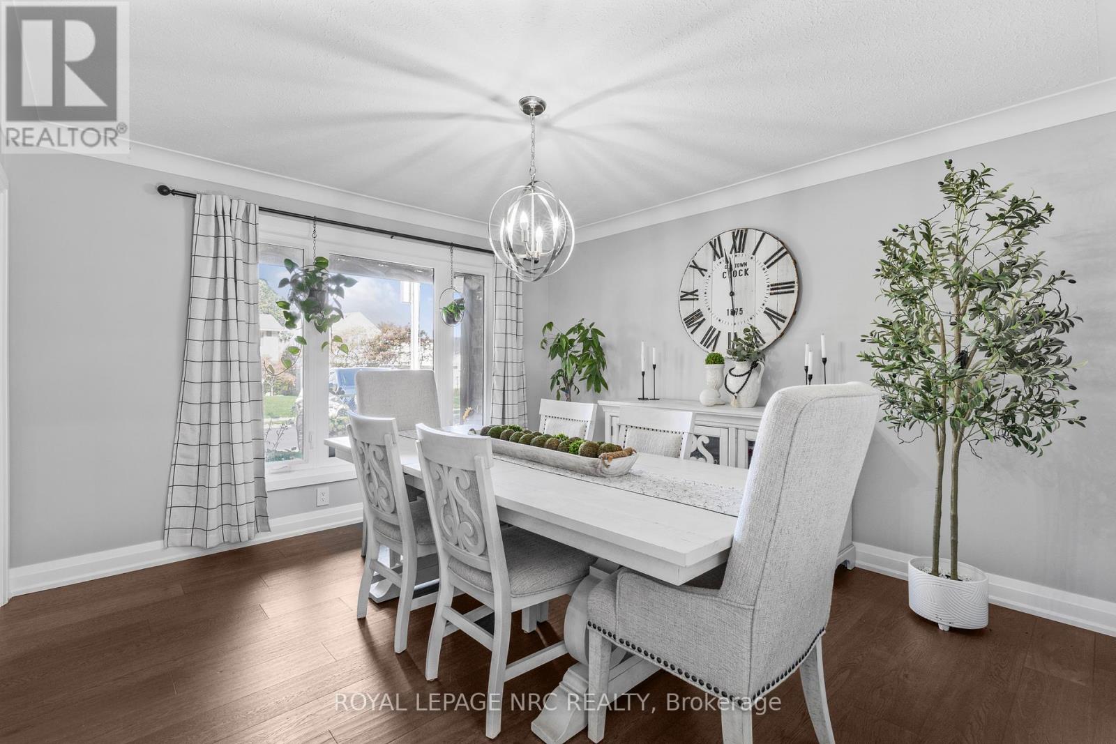 94 Dorchester Drive, Grimsby, Ontario  L3M 1A8 - Photo 20 - X12478342