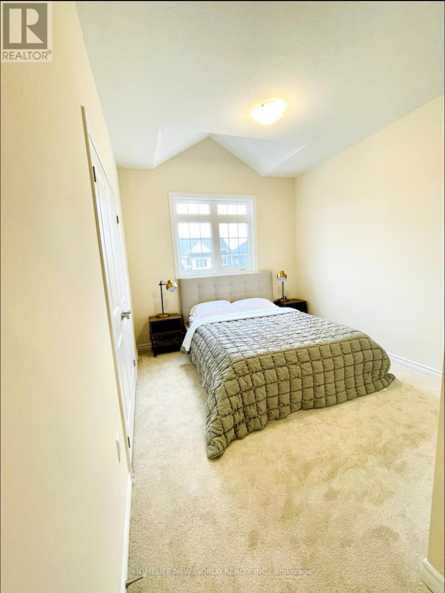 325 Mceachern Lane, Gravenhurst, Ontario  P1P 0H8 - Photo 11 - X12478347