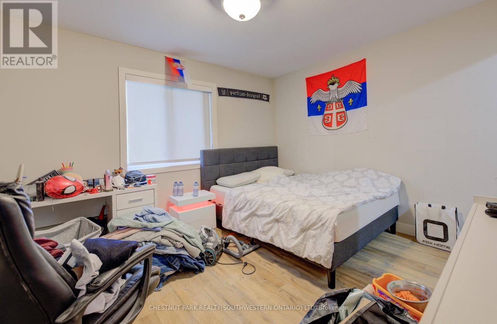 A - 33 Second Avenue, Kitchener, Ontario  N2C 1N4 - Photo 22 - X12478381