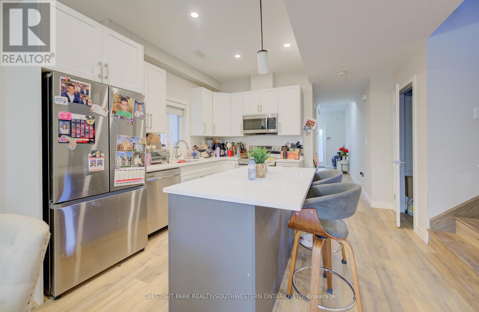 A - 33 Second Avenue, Kitchener, Ontario  N2C 1N4 - Photo 6 - X12478381