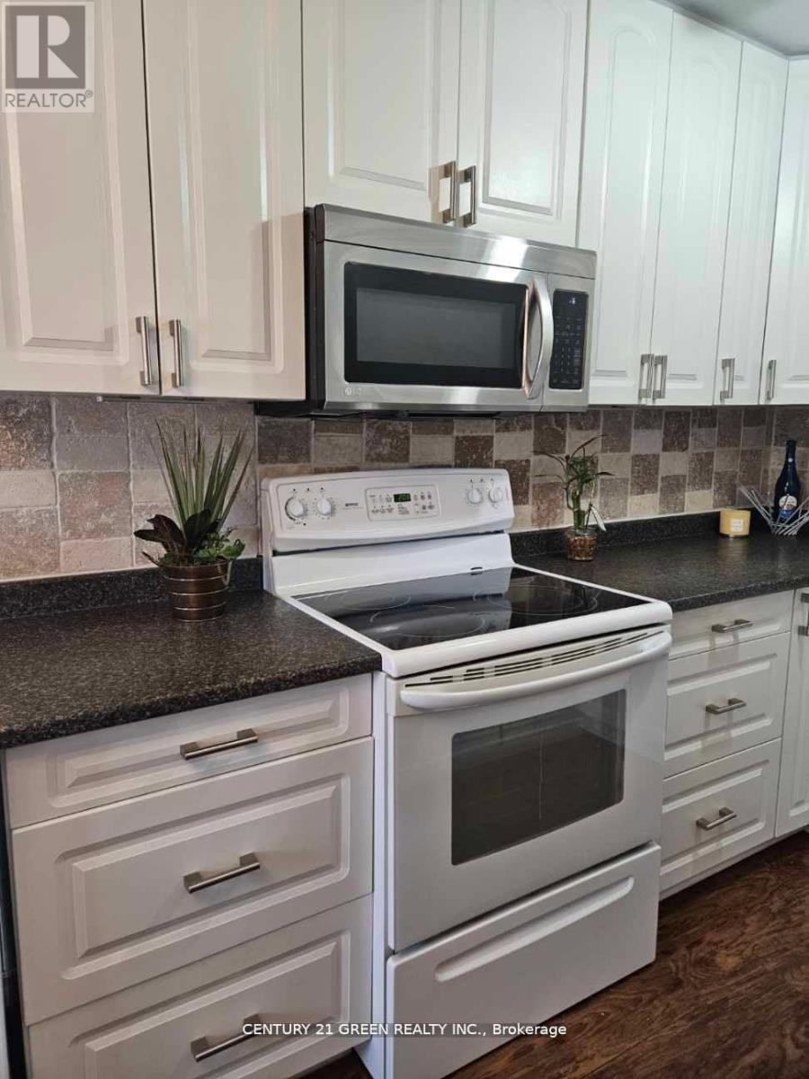 G - 1 Prince Of Wales Drive, Belleville, Ontario  K8P 2T5 - Photo 4 - X12478476