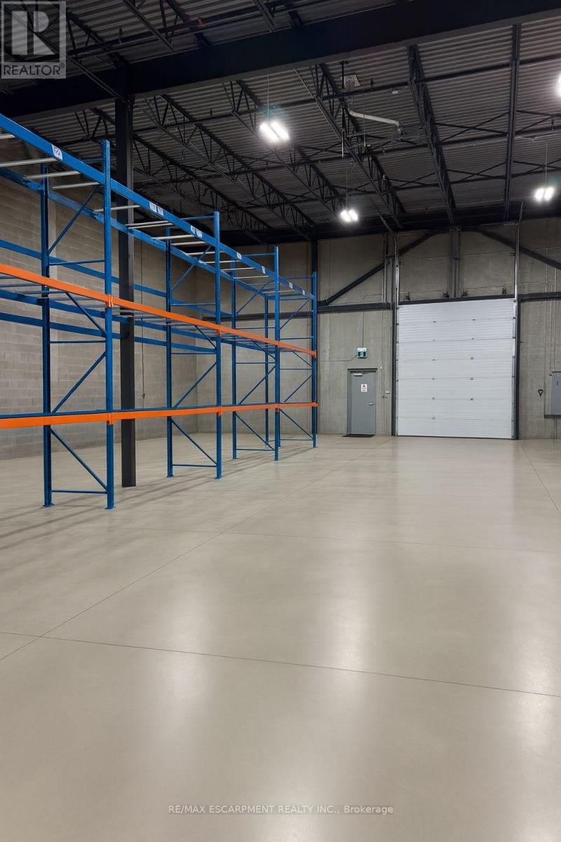 3b - 205 Nebo Road, Hamilton, Ontario L8W 2E1 - Photo 8 - X12478483