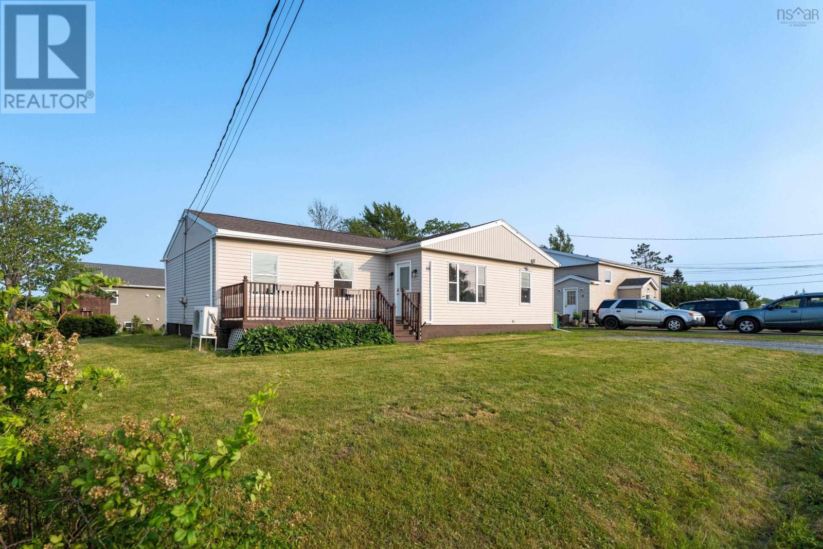 30 Woodcrest Avenue, Halifax, Nova Scotia  B3R 1C4 - Photo 2 - 202517661