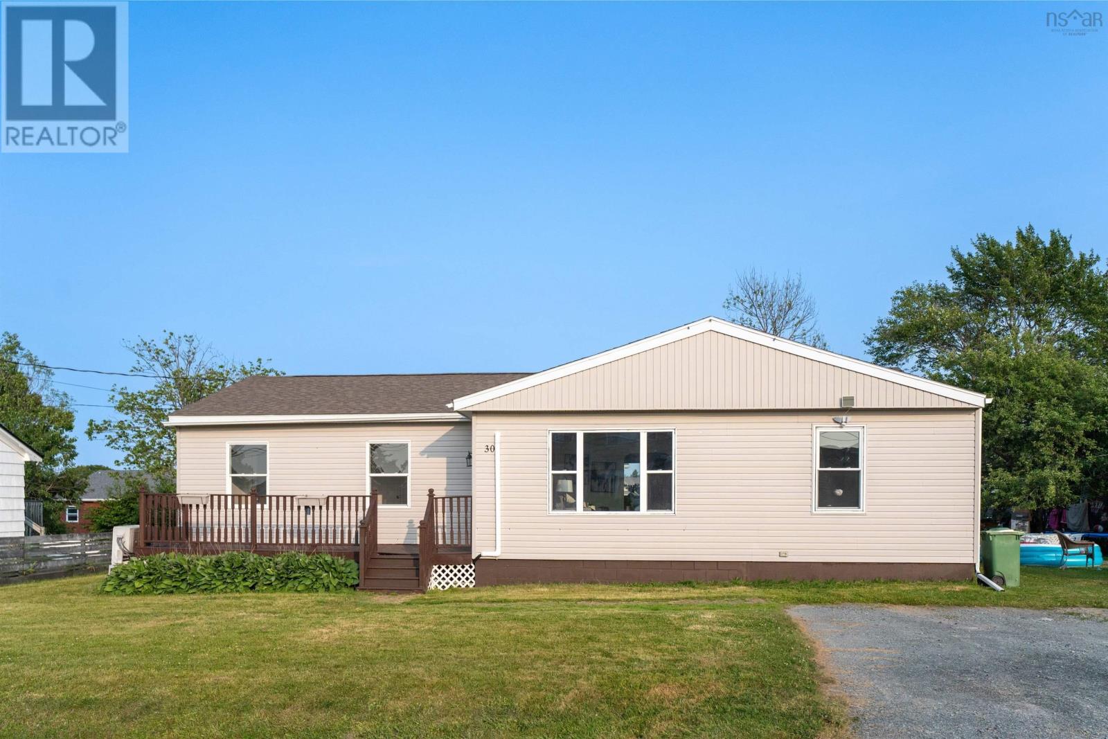 30 Woodcrest Avenue, Halifax, Nova Scotia  B3R 1C4 - Photo 1 - 202517661