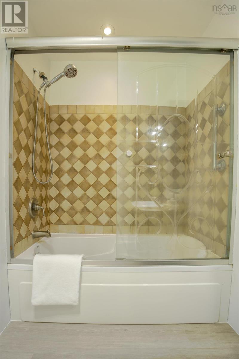 30 Woodcrest Avenue, Halifax, Nova Scotia  B3R 1C4 - Photo 21 - 202517661