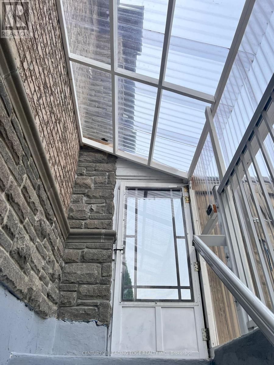 Lower - 230 Wardlaw Place, Vaughan, Ontario  L4H 3J5 - Photo 5 - N12478295