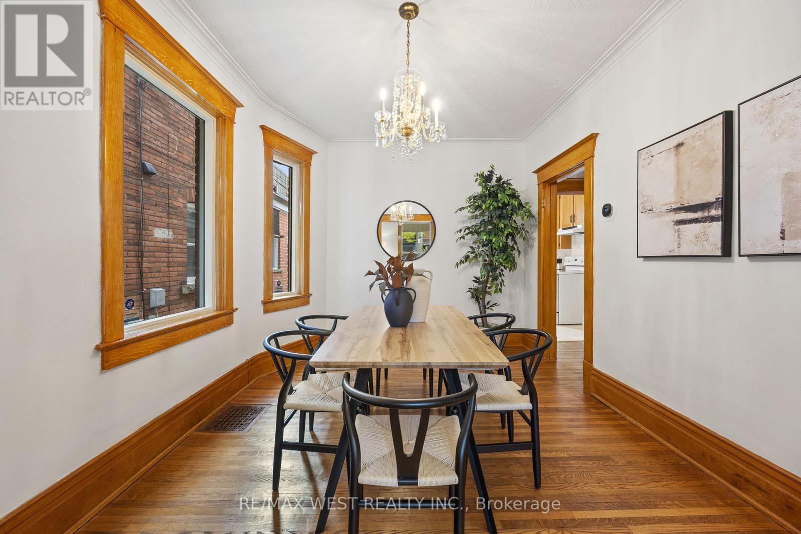 636 Beresford Avenue, Toronto, Ontario  M6S 3C3 - Photo 10 - W12478473