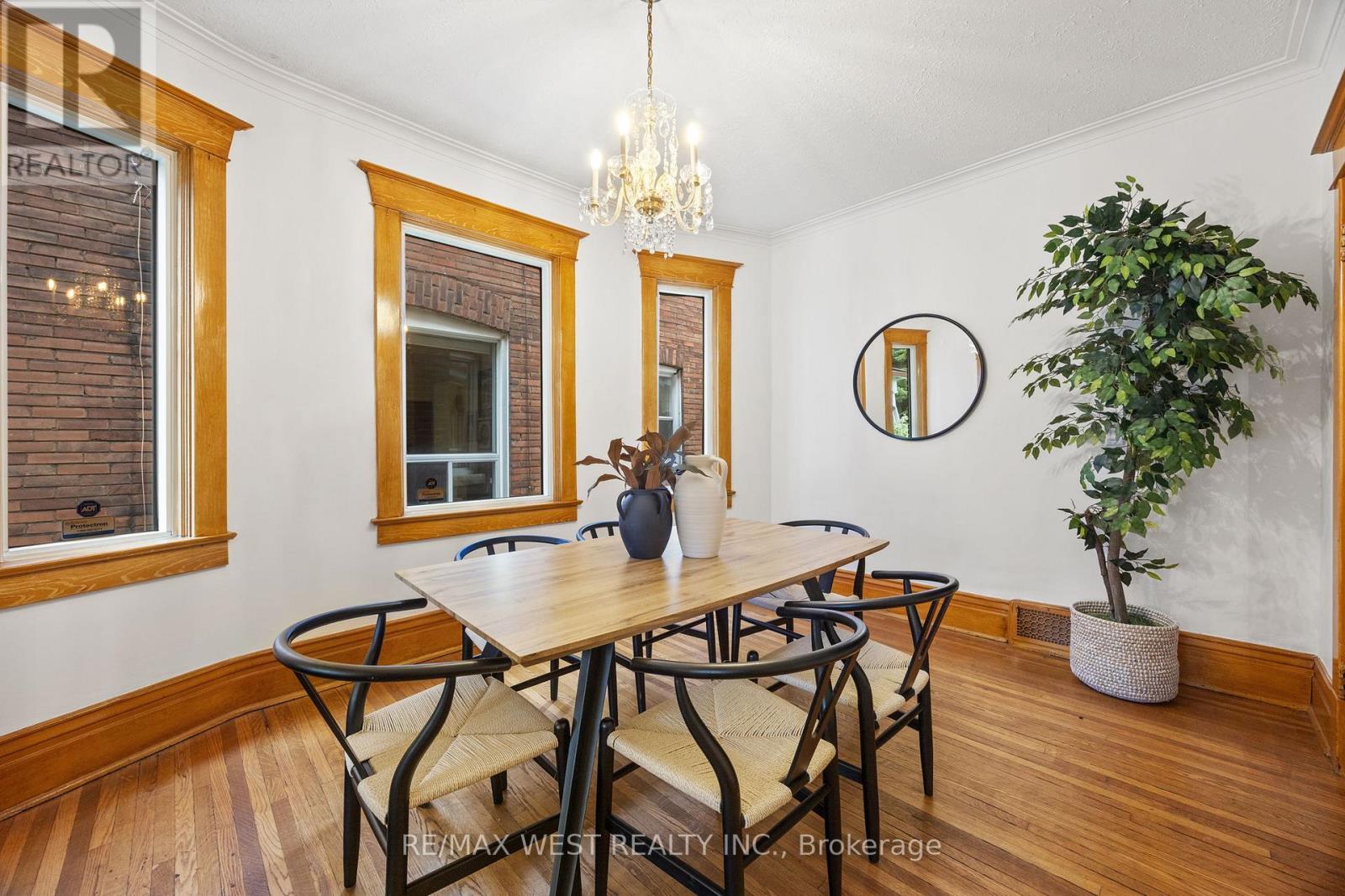 636 Beresford Avenue, Toronto, Ontario  M6S 3C3 - Photo 8 - W12478473