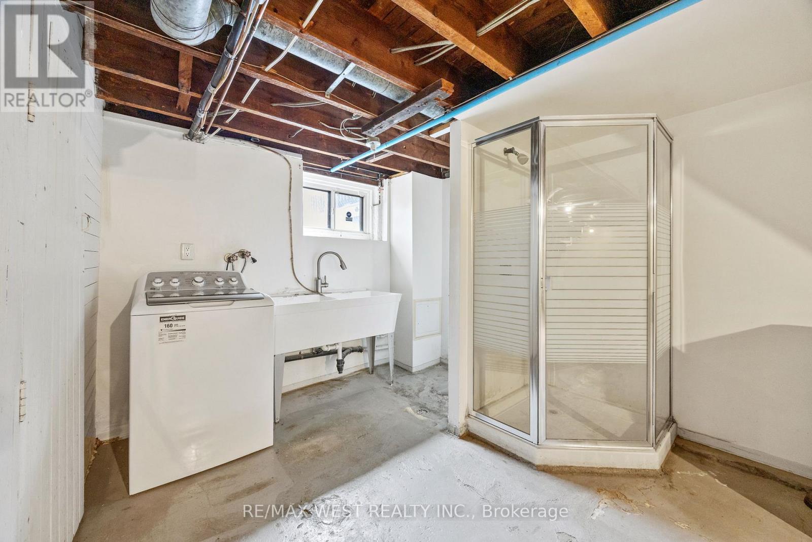 636 Beresford Avenue, Toronto, Ontario  M6S 3C3 - Photo 28 - W12478473