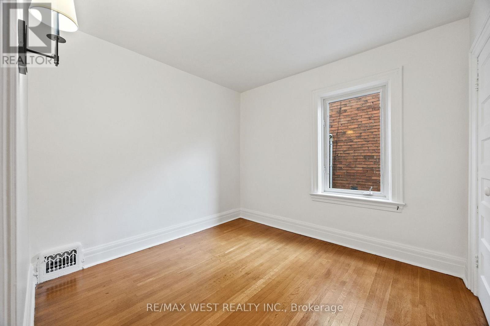 636 Beresford Avenue, Toronto, Ontario  M6S 3C3 - Photo 24 - W12478473