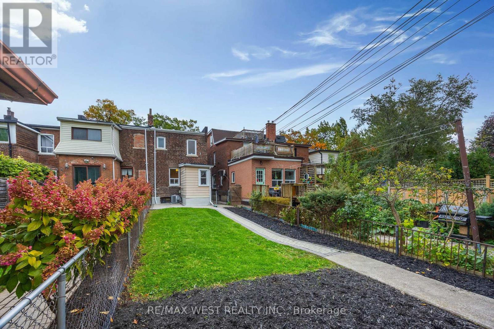 636 Beresford Avenue, Toronto, Ontario  M6S 3C3 - Photo 32 - W12478473