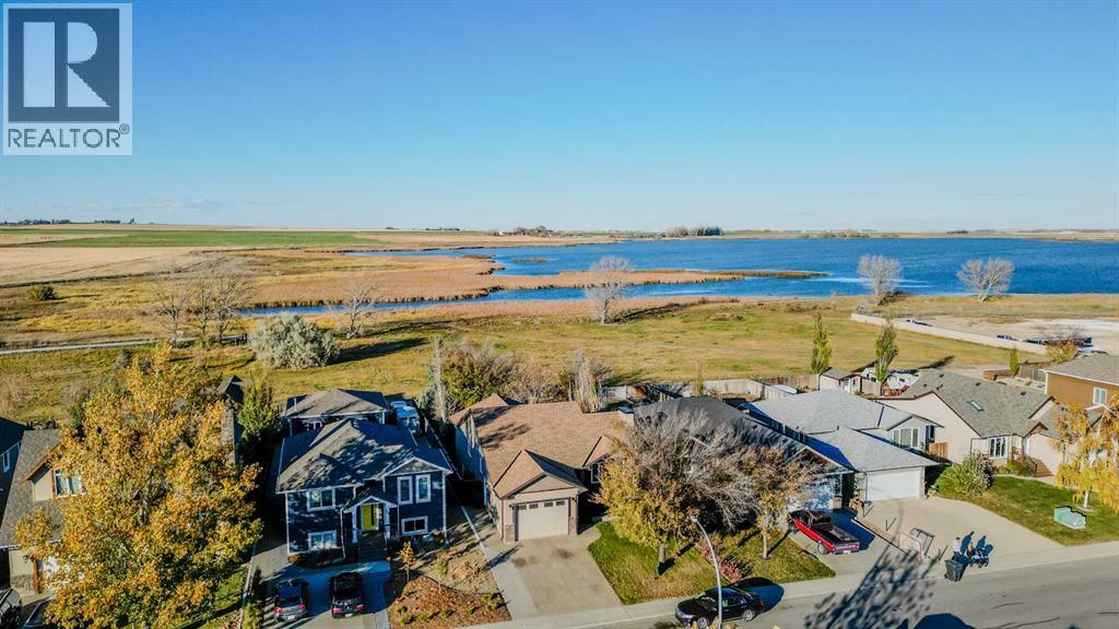 706 Northridge Avenue, Picture Butte, Alberta  T0K 1V0 - Photo 2 - A2264080