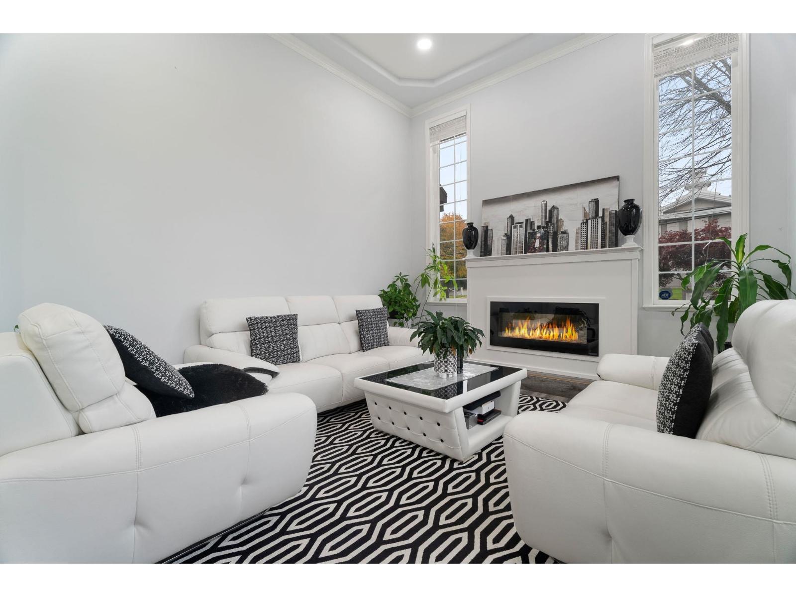 12599 62b Avenue, Surrey, British Columbia  V3X 3M9 - Photo 4 - R3059309