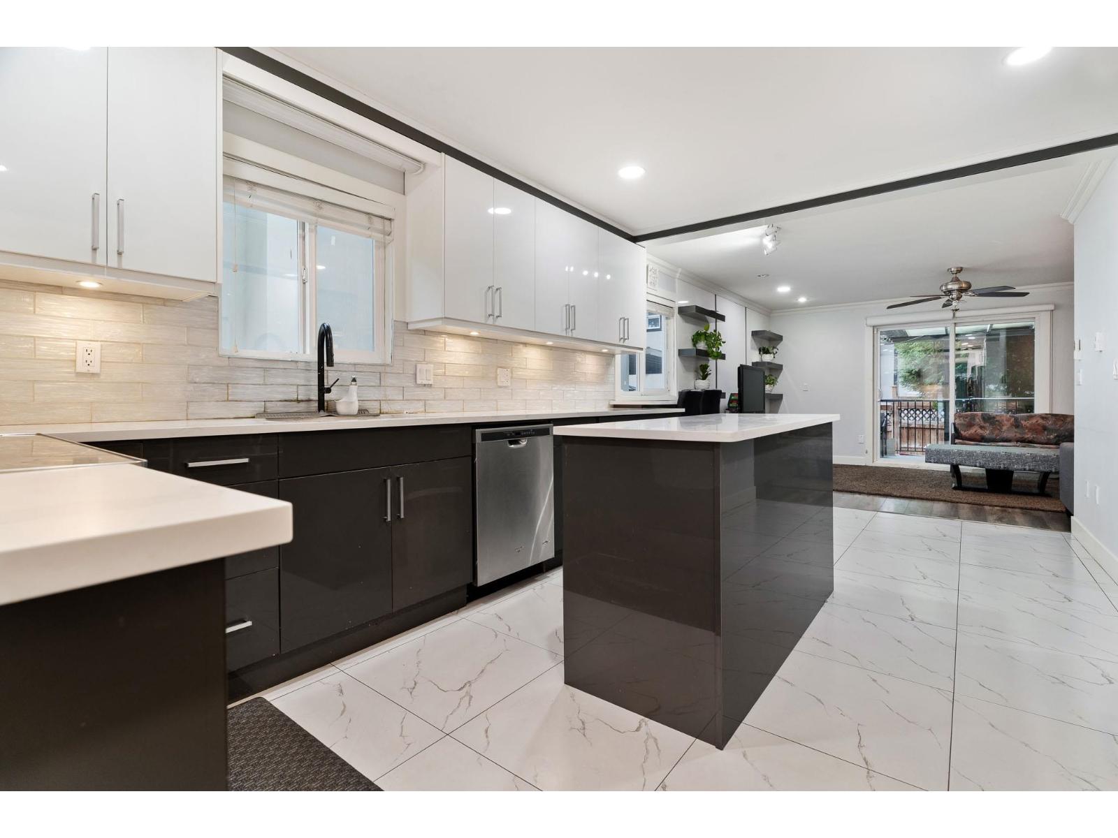 12599 62b Avenue, Surrey, British Columbia  V3X 3M9 - Photo 8 - R3059309