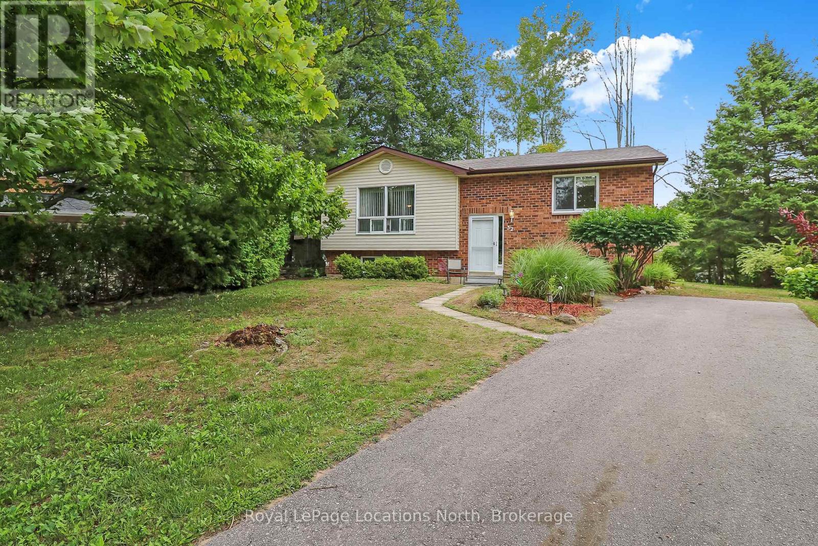 32 LISBON COURT, wasaga beach, Ontario