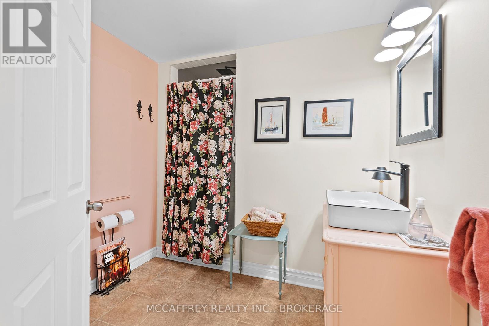 1549 Doyle Road, Loyalist, Ontario  K0H 1G0 - Photo 16 - X12478660