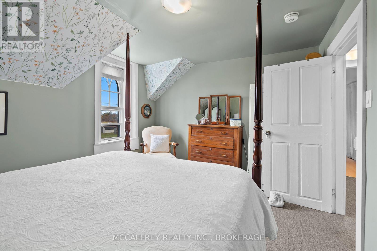 1549 Doyle Road, Loyalist, Ontario  K0H 1G0 - Photo 22 - X12478660