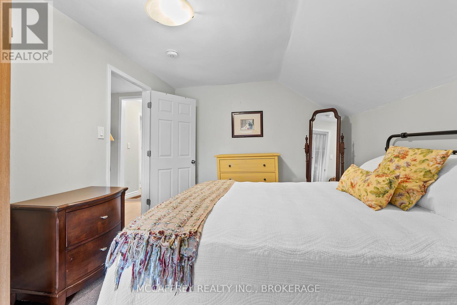 1549 Doyle Road, Loyalist, Ontario  K0H 1G0 - Photo 32 - X12478660