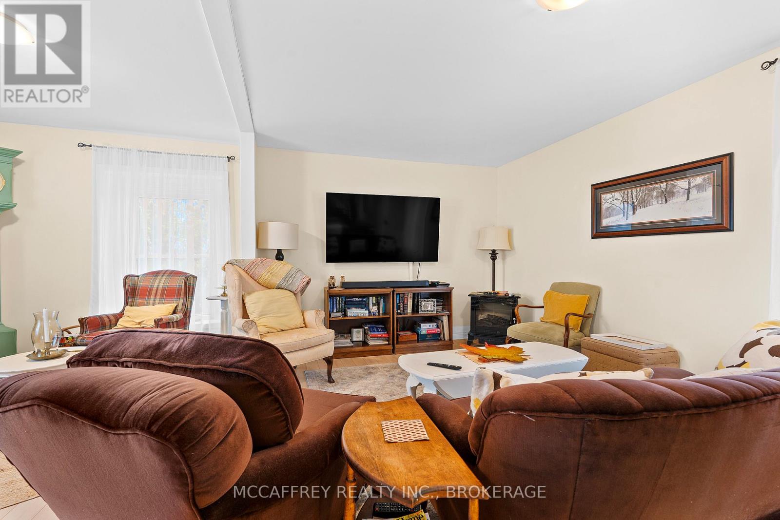 1549 Doyle Road, Loyalist, Ontario  K0H 1G0 - Photo 5 - X12478660