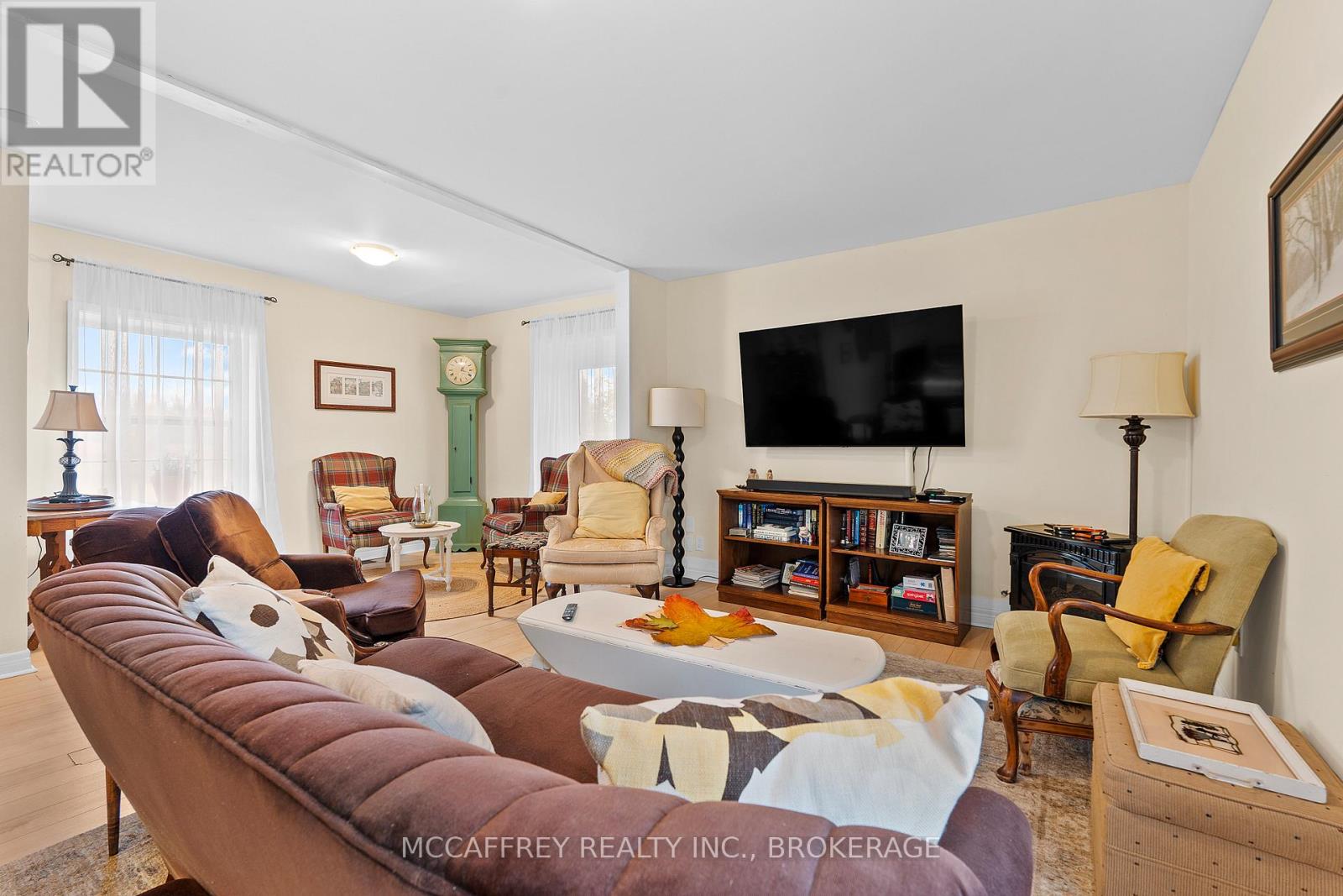 1549 Doyle Road, Loyalist, Ontario  K0H 1G0 - Photo 6 - X12478660