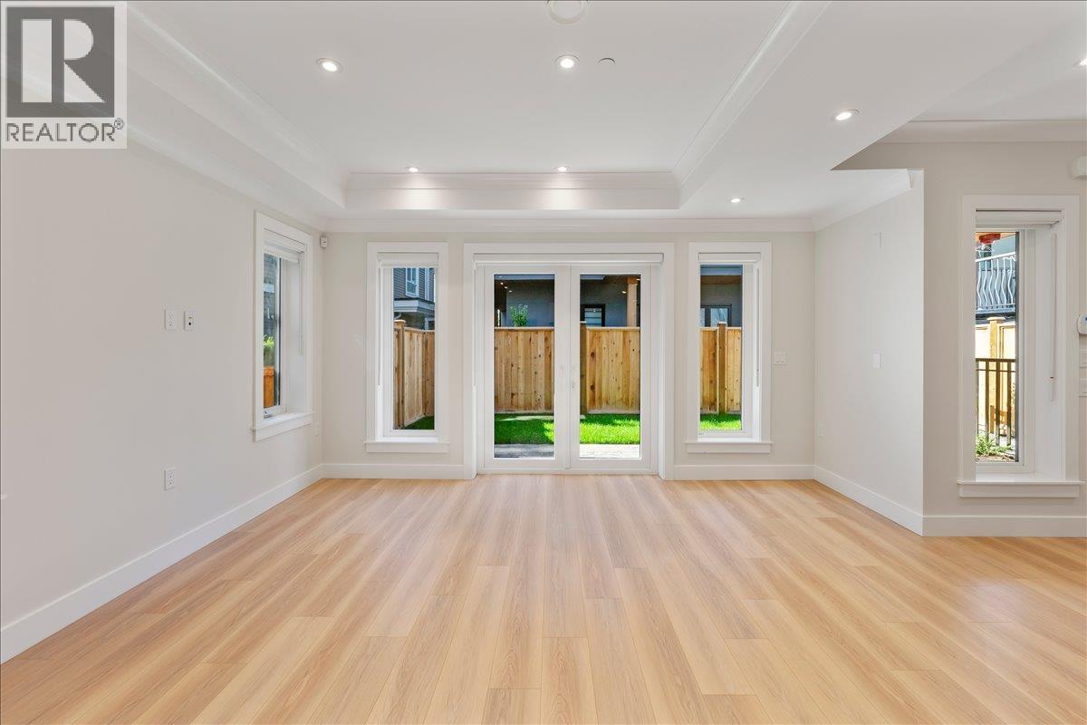 4852 Slocan Street, Vancouver, British Columbia  V5R 2A3 - Photo 8 - R3061330