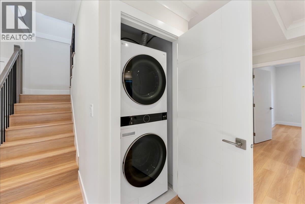 4852 Slocan Street, Vancouver, British Columbia  V5R 2A3 - Photo 18 - R3061330