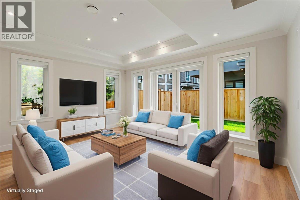 4852 Slocan Street, Vancouver, British Columbia  V5R 2A3 - Photo 5 - R3061330