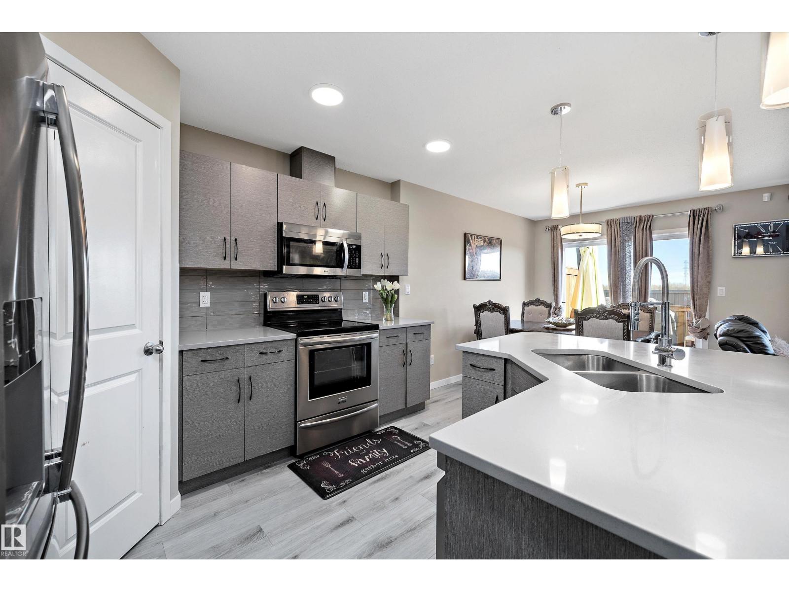 681 Eagleson Cr Nw, Edmonton, Alberta  T6M 0V7 - Photo 12 - E4463214