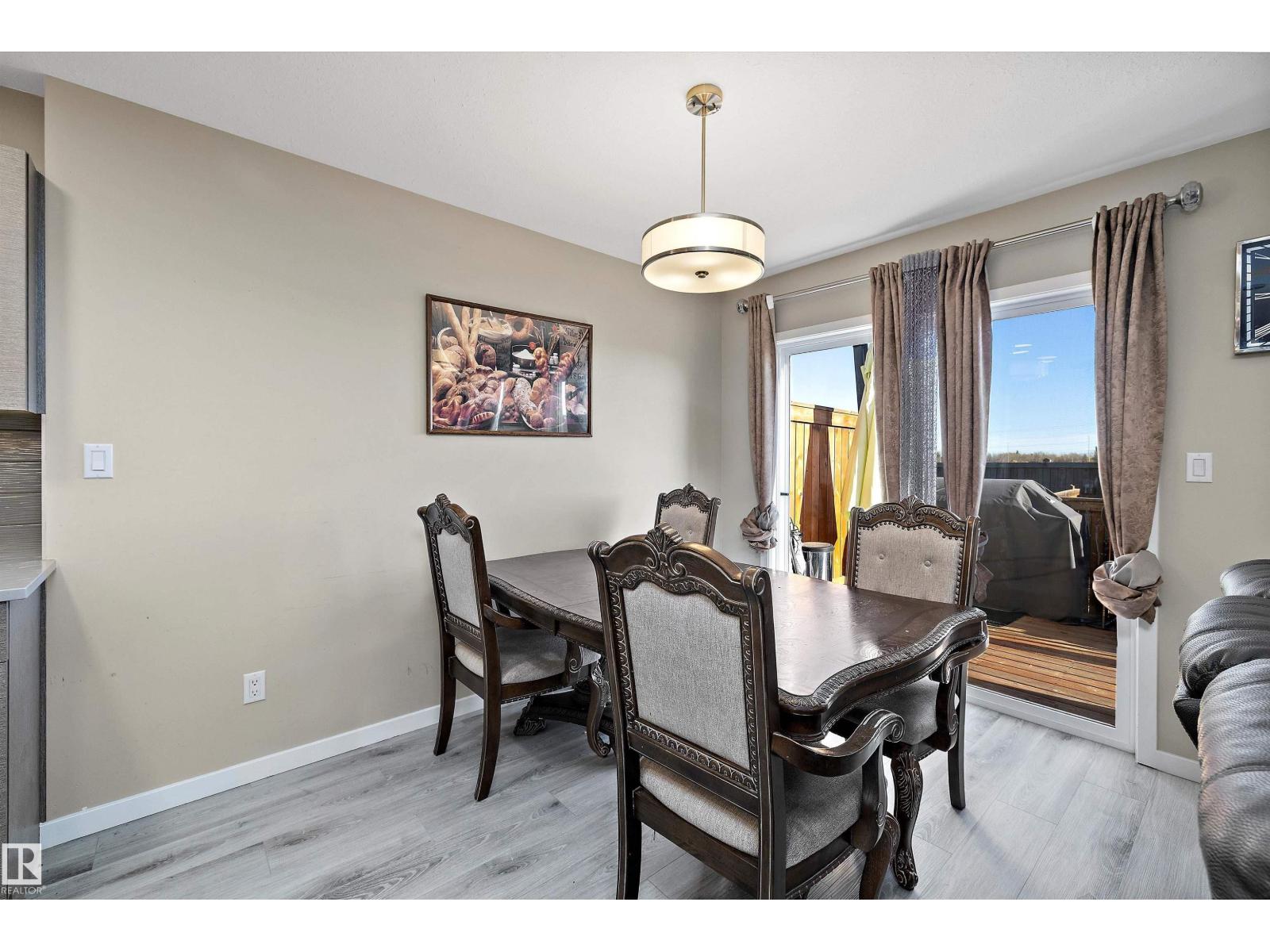 681 Eagleson Cr Nw, Edmonton, Alberta  T6M 0V7 - Photo 13 - E4463214