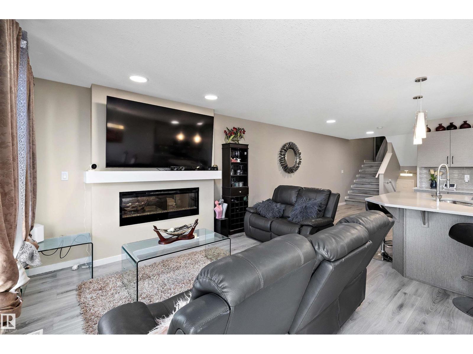 681 Eagleson Cr Nw, Edmonton, Alberta  T6M 0V7 - Photo 15 - E4463214