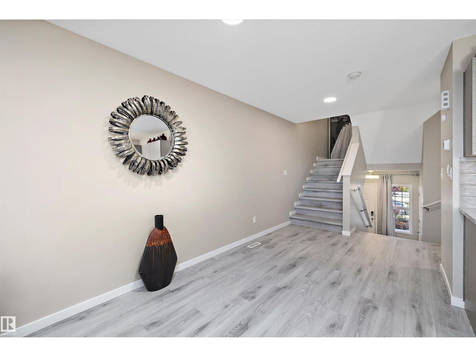 681 Eagleson Cr Nw, Edmonton, Alberta  T6M 0V7 - Photo 19 - E4463214