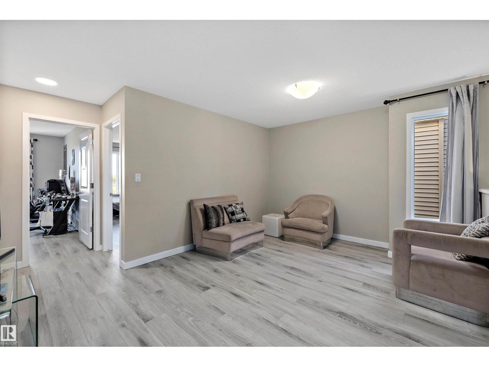 681 Eagleson Cr Nw, Edmonton, Alberta  T6M 0V7 - Photo 27 - E4463214