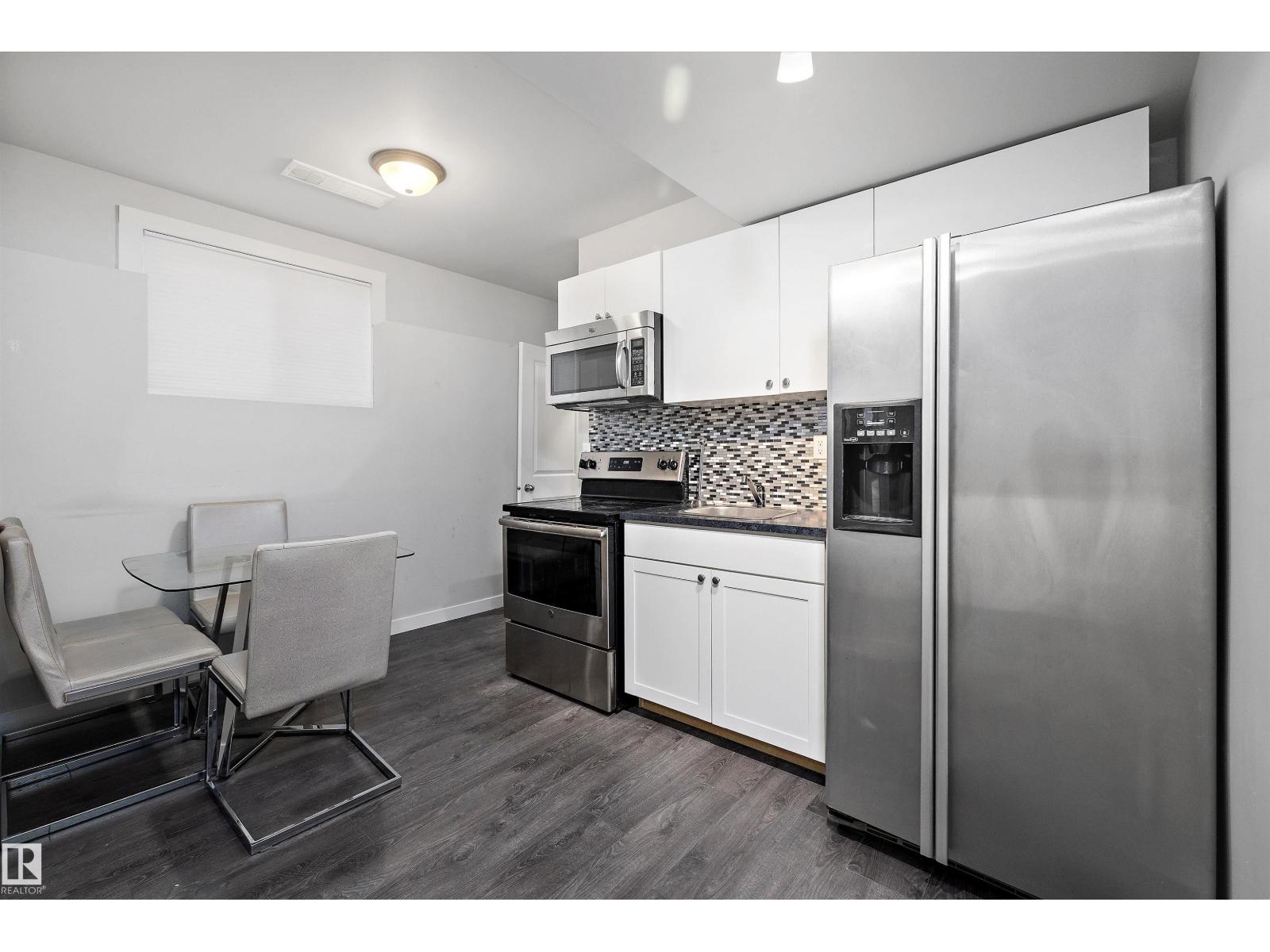 681 Eagleson Cr Nw, Edmonton, Alberta  T6M 0V7 - Photo 33 - E4463214
