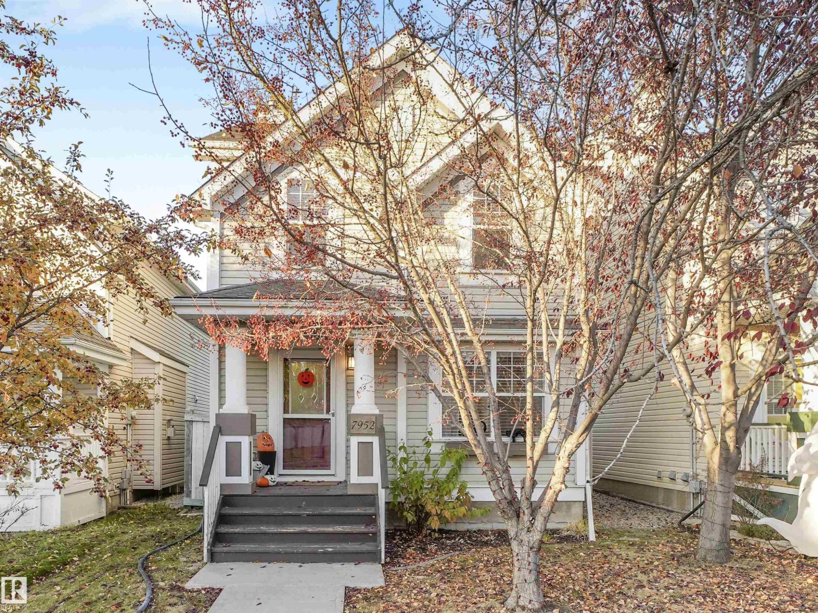 7952 13 Av Sw, Edmonton, Alberta  T6X 1H4 - Photo 1 - E4463219