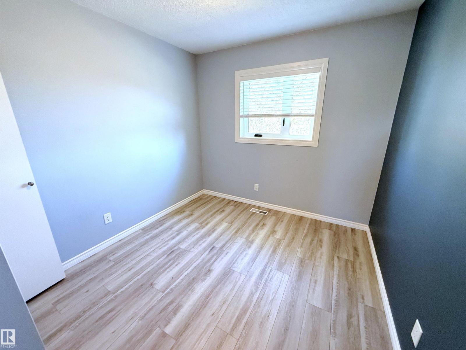 10226 152 St Nw, Edmonton, Alberta  T5P 1Y2 - Photo 16 - E4463222
