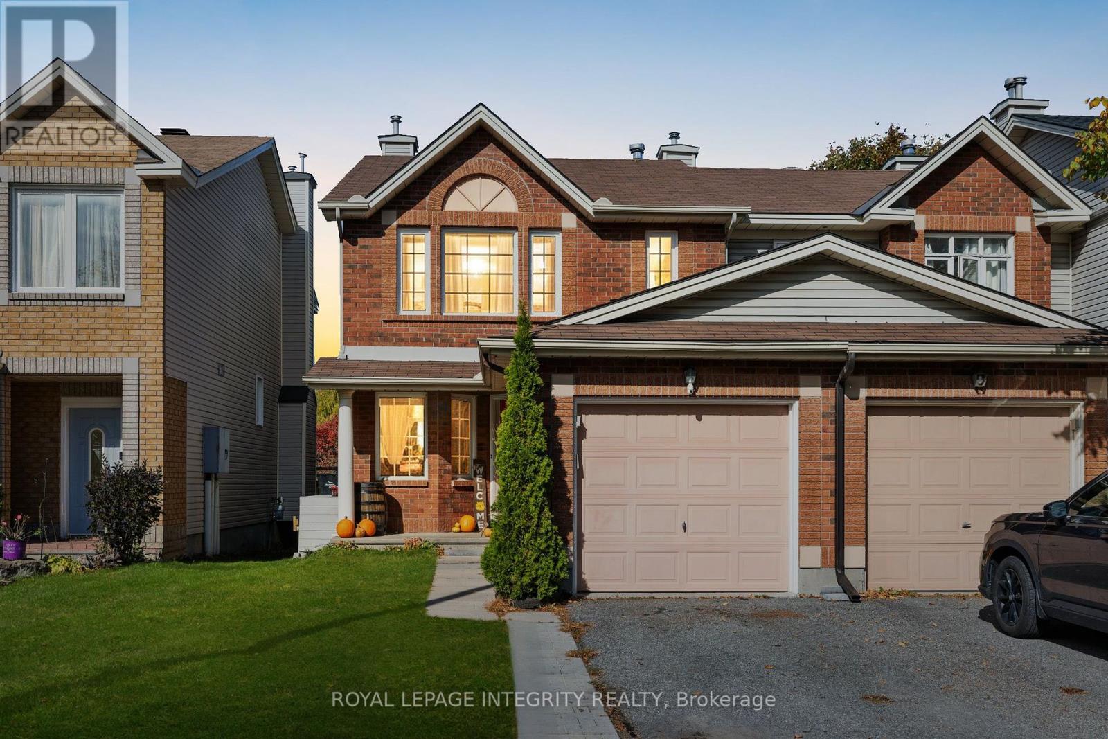 13 BANCHORY CRESCENT, Ottawa, Ontario