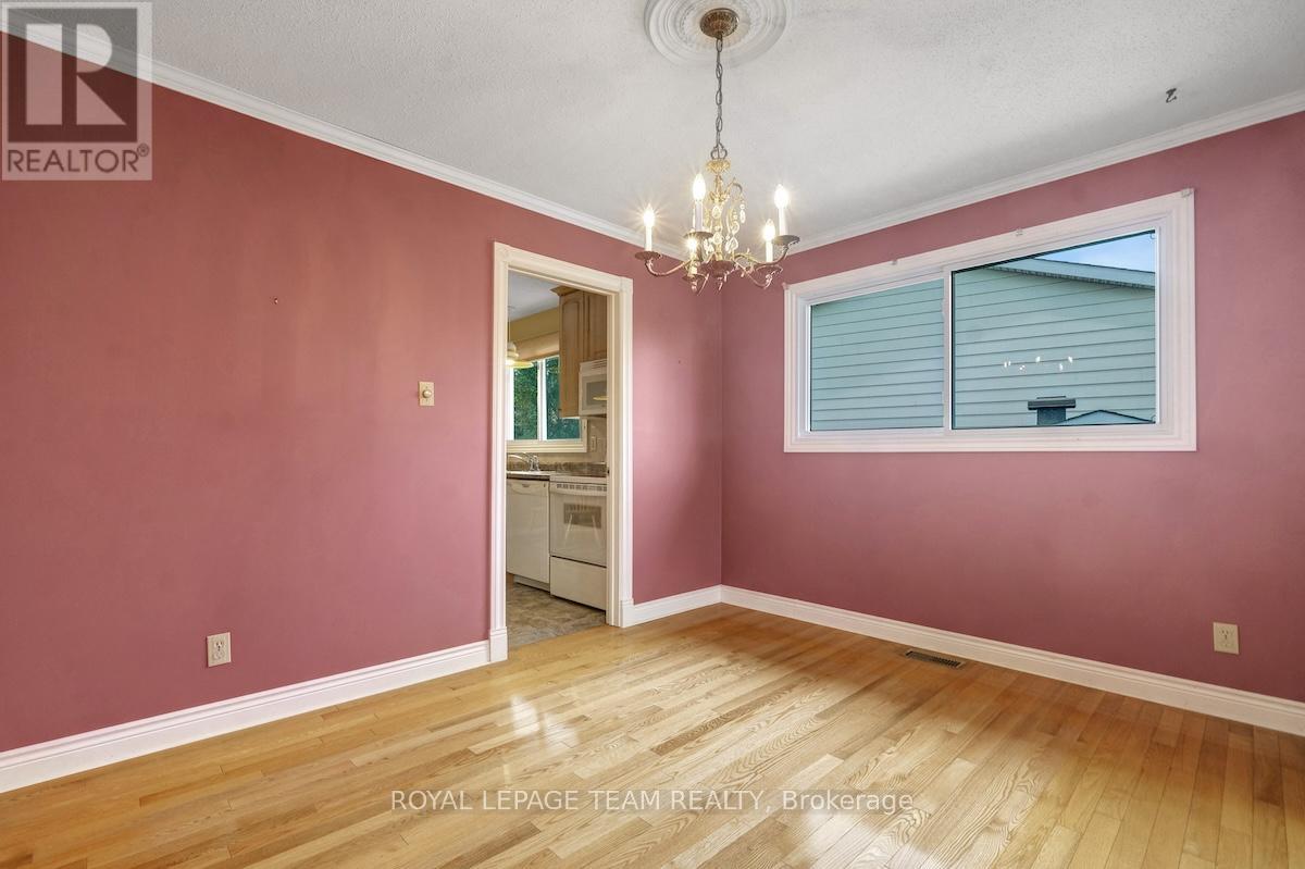 72 Craig Henry Drive, Ottawa, Ontario  K2G 3Z6 - Photo 8 - X12478701