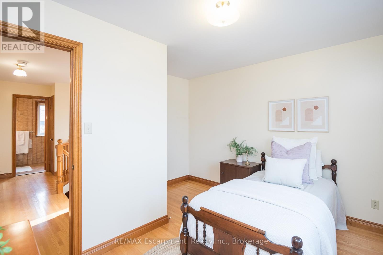 44 Ridge Road, Toronto, Ontario  M3M 1C7 - Photo 24 - W12478664