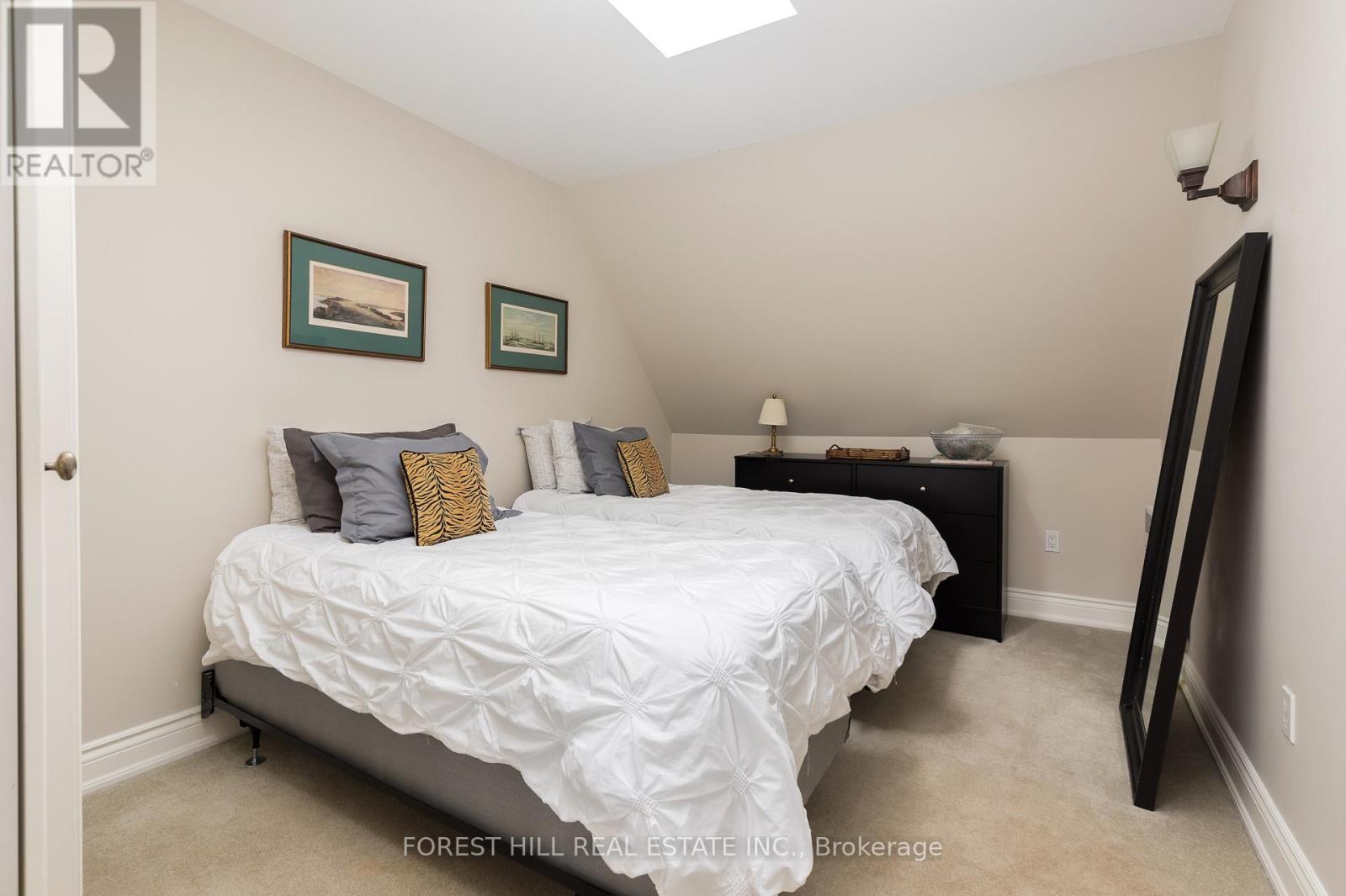 Unit 5 - 105 Balmoral Avenue, Toronto, Ontario  M4V 1J5 - Photo 10 - C12478520