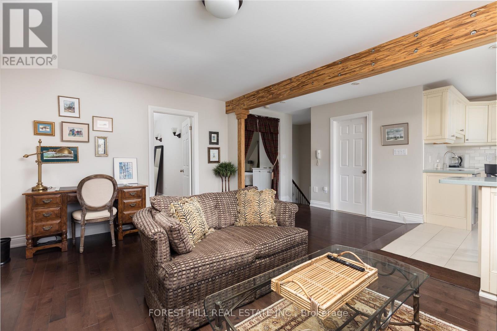 Unit 5 - 105 Balmoral Avenue, Toronto, Ontario  M4V 1J5 - Photo 5 - C12478520