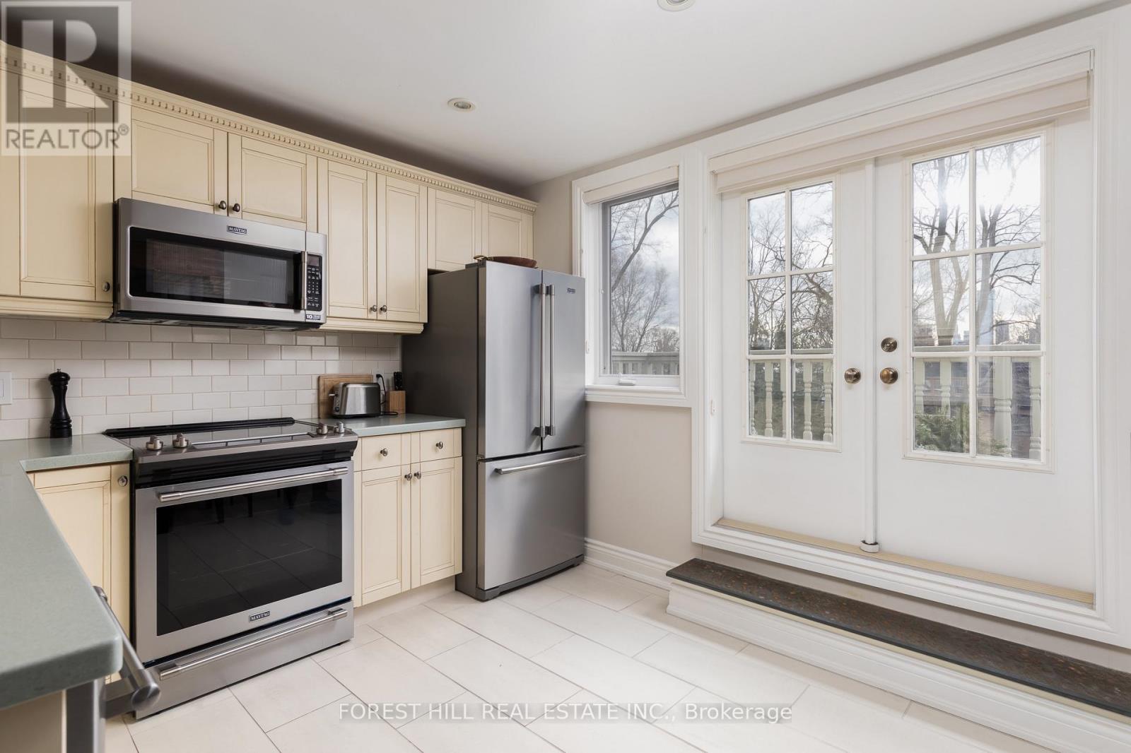 Unit 5 - 105 Balmoral Avenue, Toronto, Ontario  M4V 1J5 - Photo 7 - C12478520