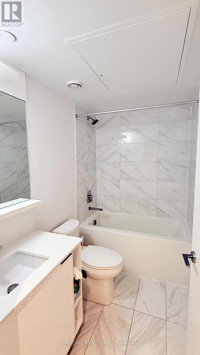 4001 - 85 Wood Street, Toronto, Ontario  M4Y 0E8 - Photo 9 - C12478546