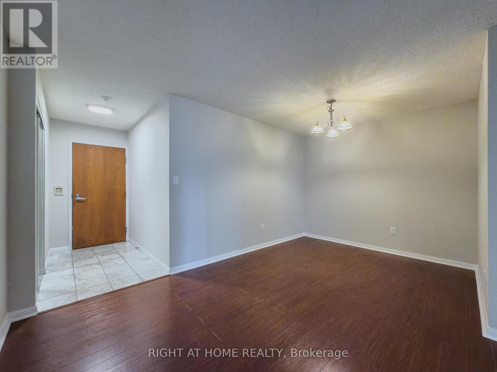 801 - 23 Lorraine Drive, Toronto, Ontario  M2N 6Z6 - Photo 10 - C12478576