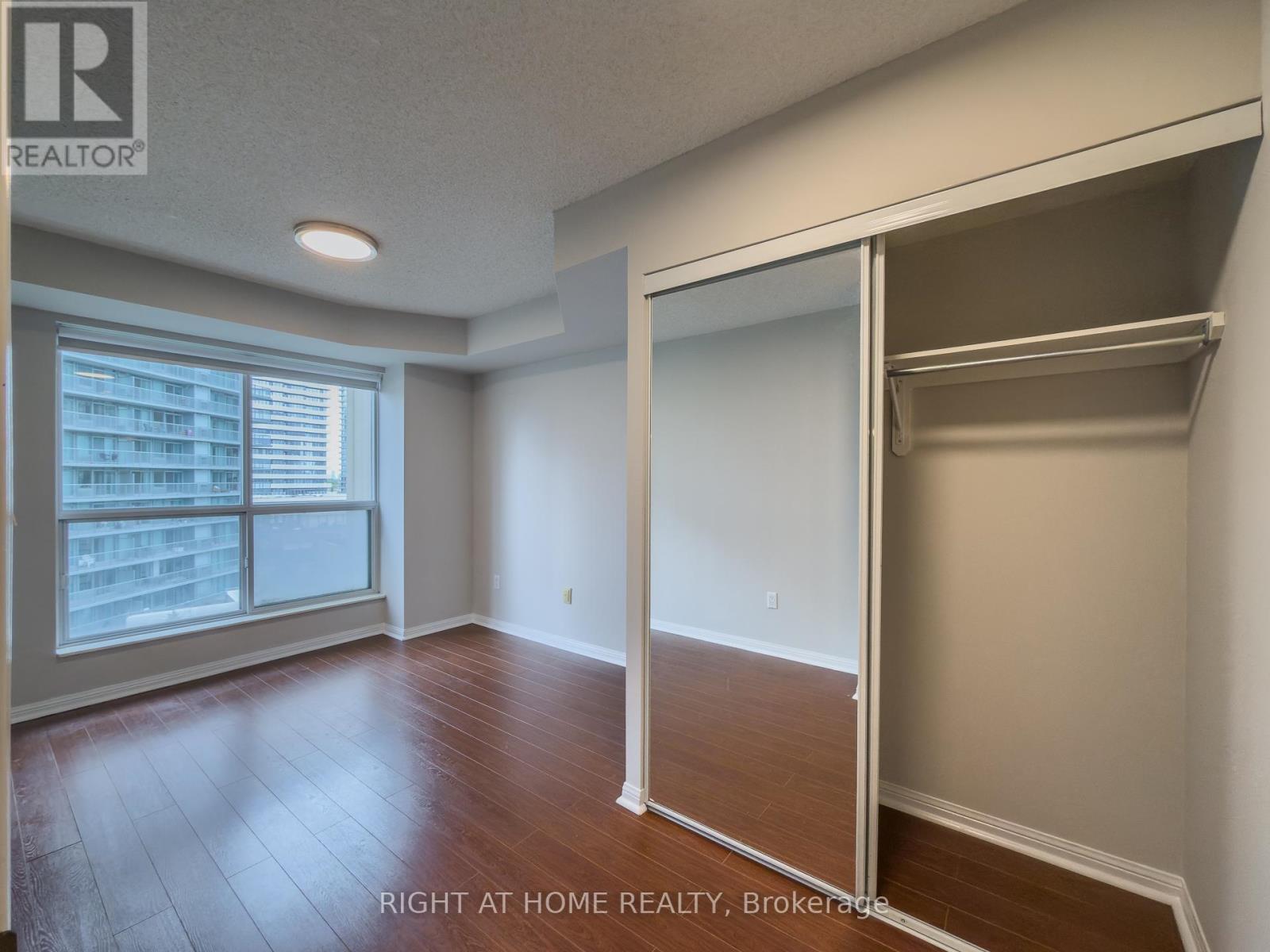 801 - 23 Lorraine Drive, Toronto, Ontario  M2N 6Z6 - Photo 16 - C12478576