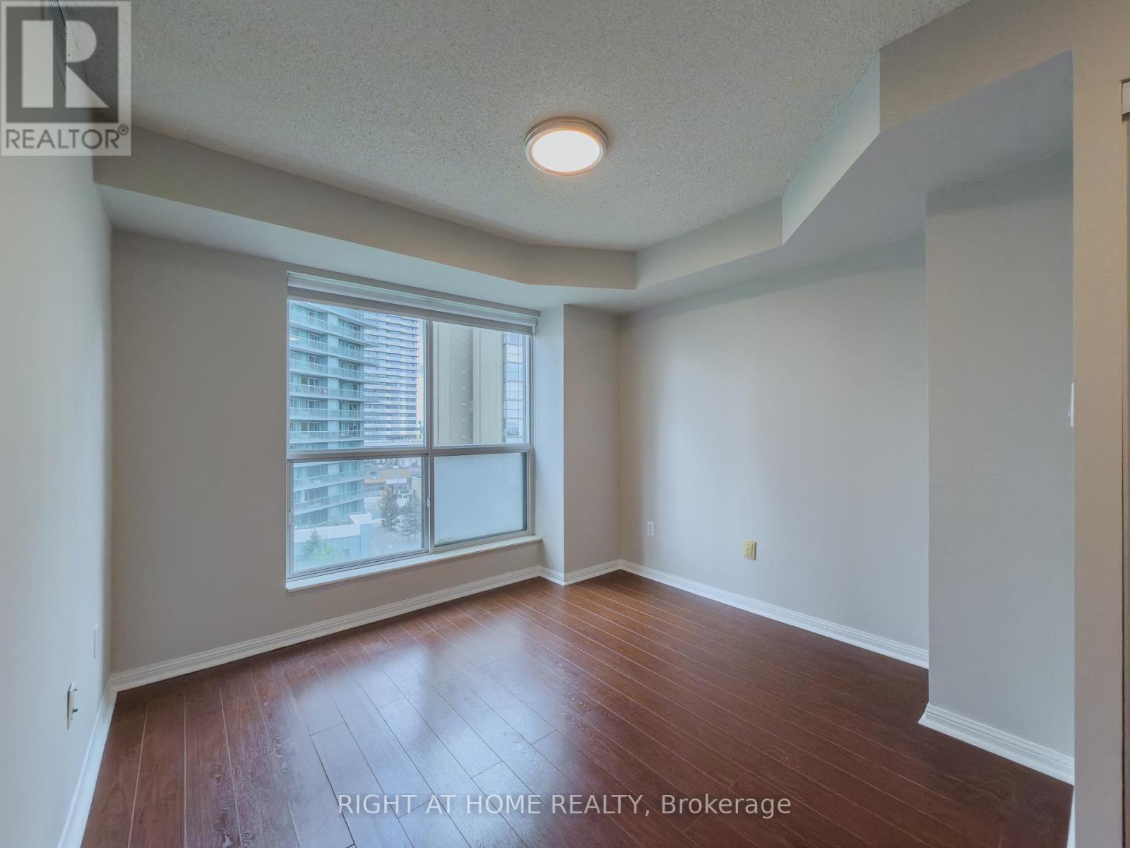 801 - 23 Lorraine Drive, Toronto, Ontario  M2N 6Z6 - Photo 17 - C12478576